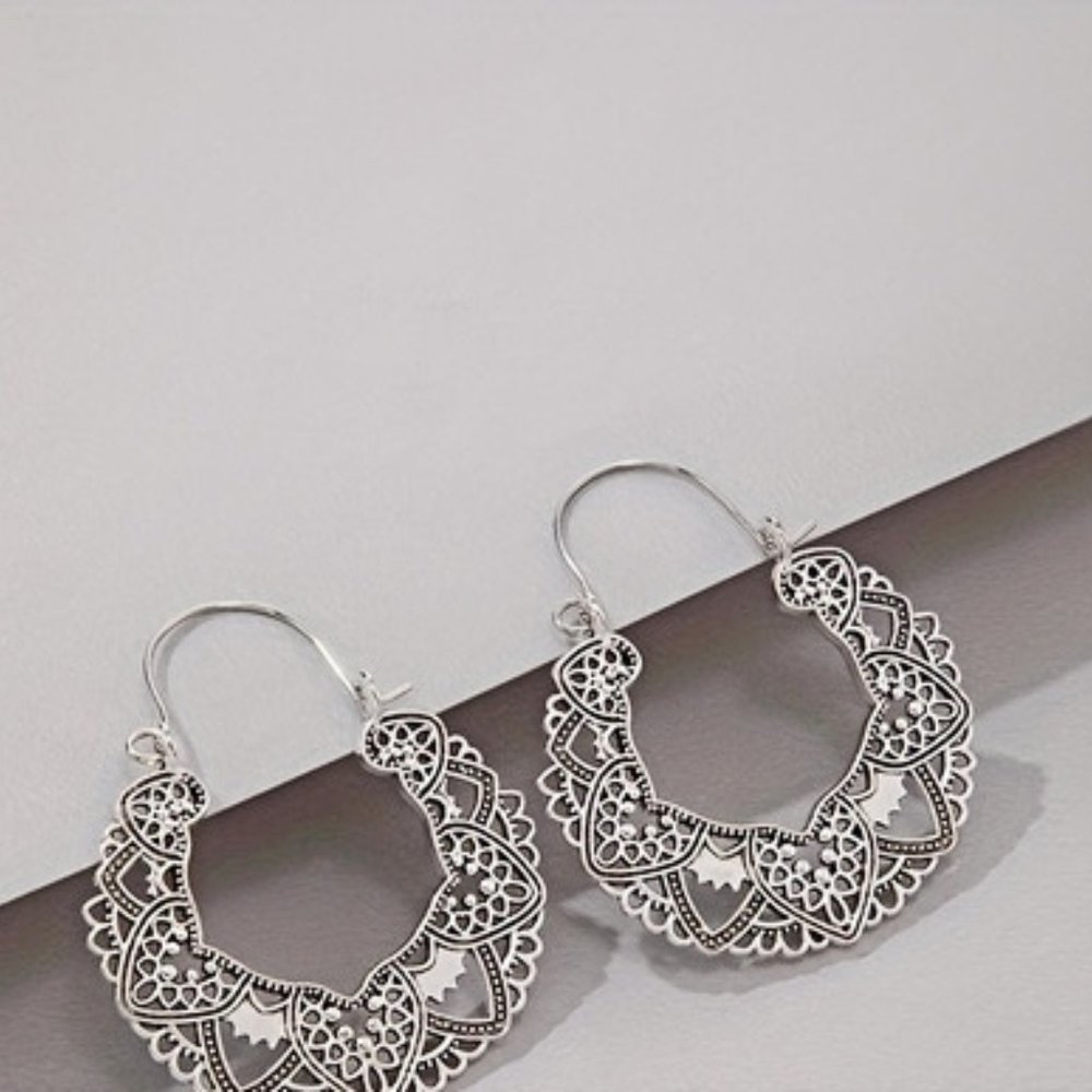 Vintage Boho Flower Carved Hoop Dangle Earrings